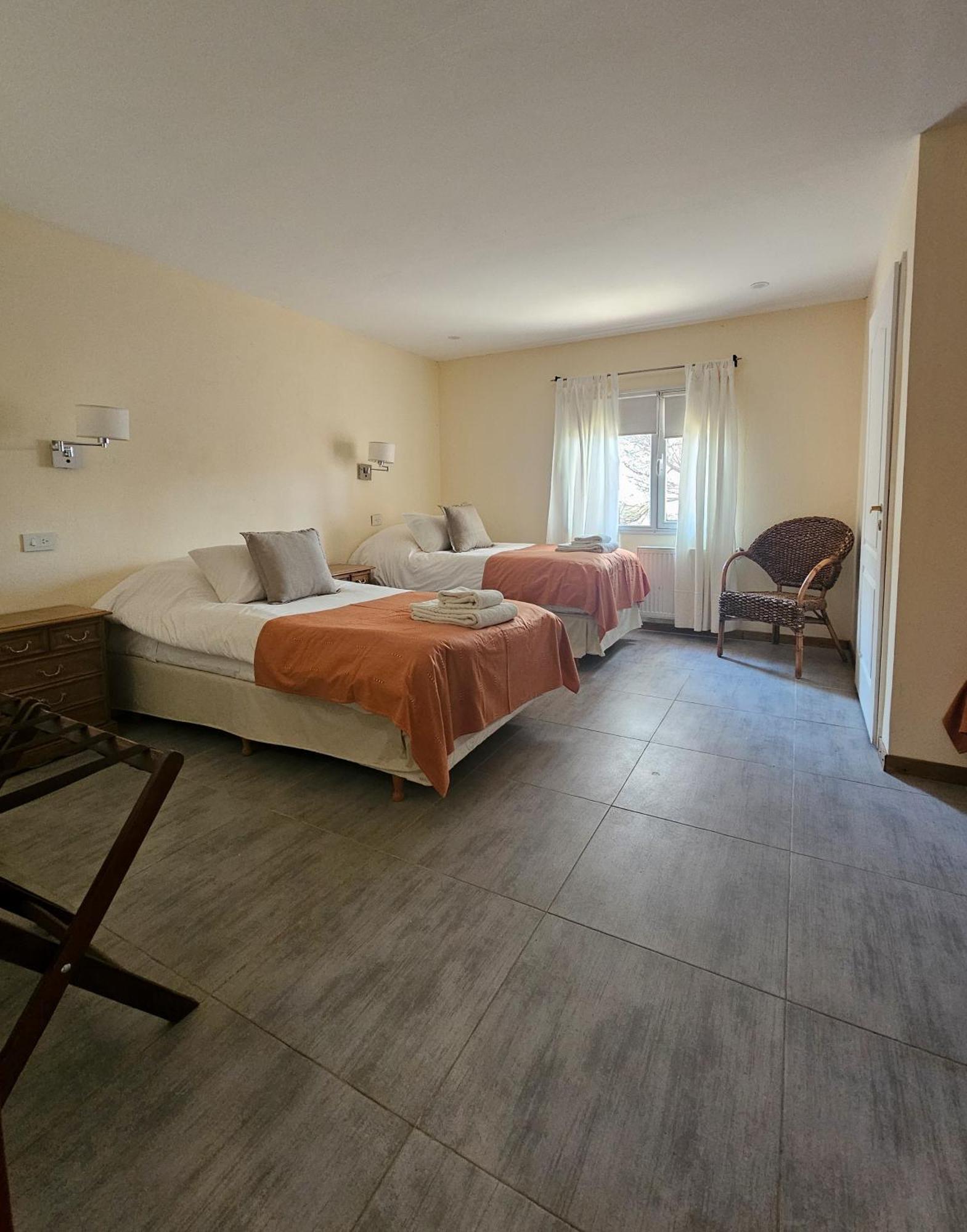 Hotel Lunajuim El Chalten Luaran gambar
