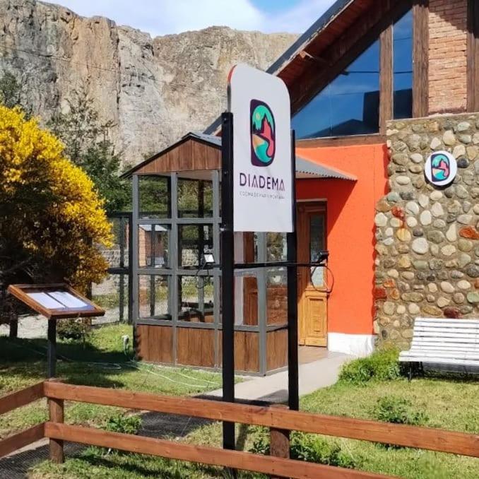 Hotel Lunajuim El Chalten Luaran gambar