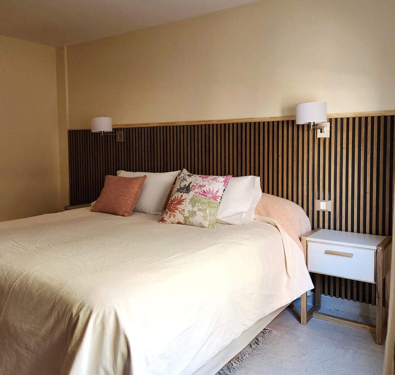 Hotel Lunajuim El Chalten Luaran gambar