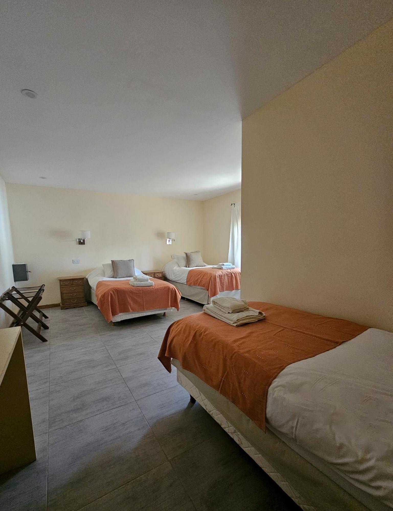 Hotel Lunajuim El Chalten Luaran gambar