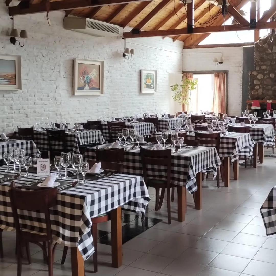 Hotel Lunajuim El Chalten Luaran gambar